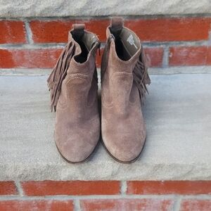 Steve Madden Cian Suede Leather Fringe Trim Tan Brown Boots Booties Size 👢👢